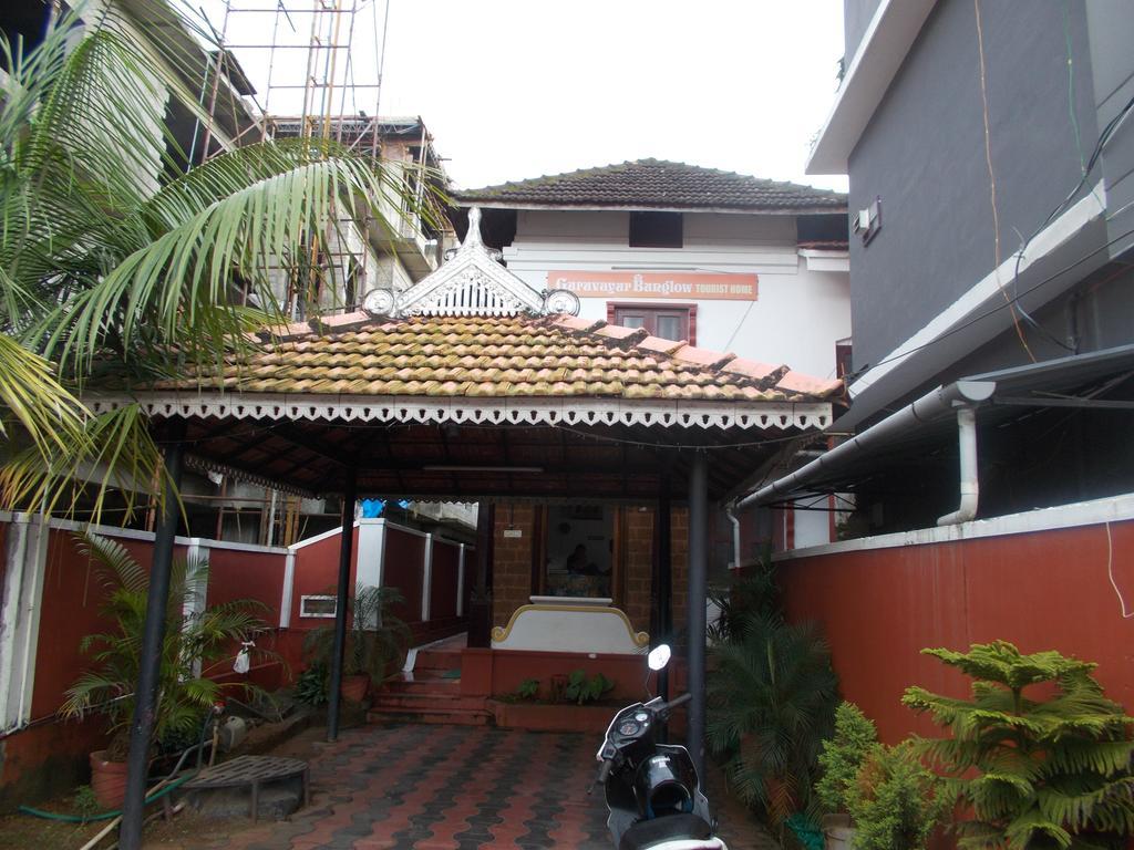 Guruvayur Bunglow Hotel Exterior foto
