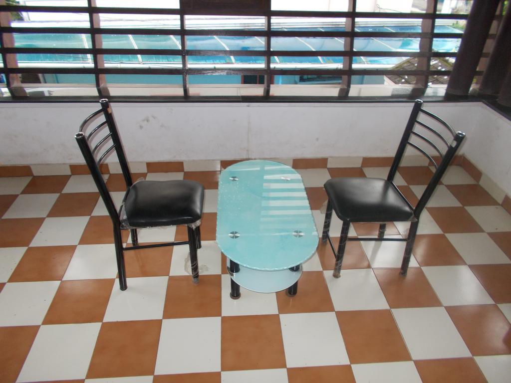 Guruvayur Bunglow Hotel Exterior foto